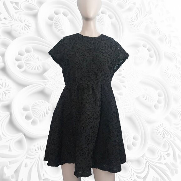 Disturbia Black Lace Skater Dress 6 Goth Retro Alt Mini Cap Sleeve EUC - Picture 3 of 11